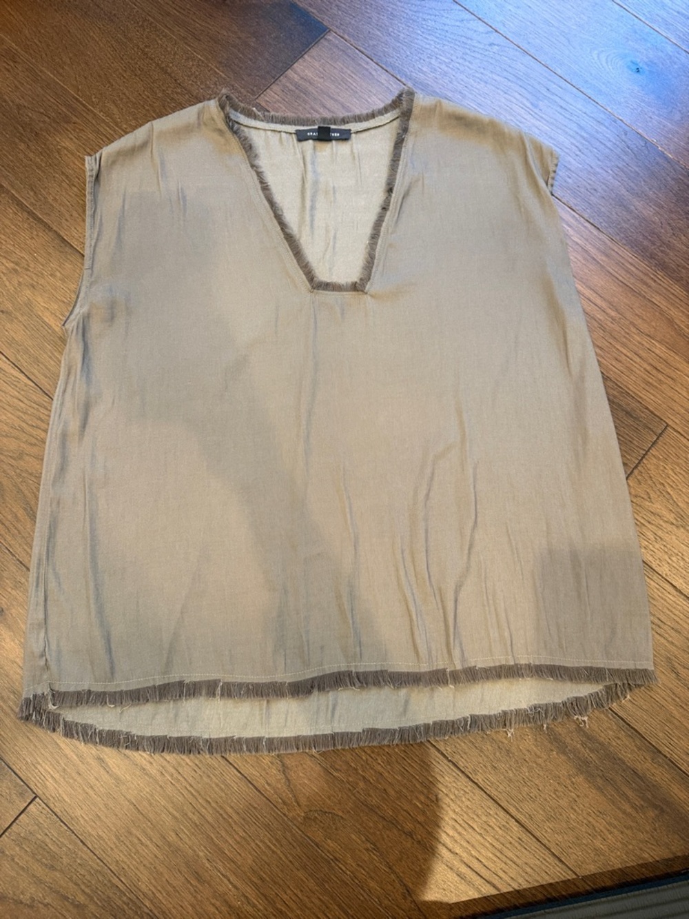 Grade & Gather Sleeveless V-Neck Fringe Trim Top - Small Olive Green - C31-008